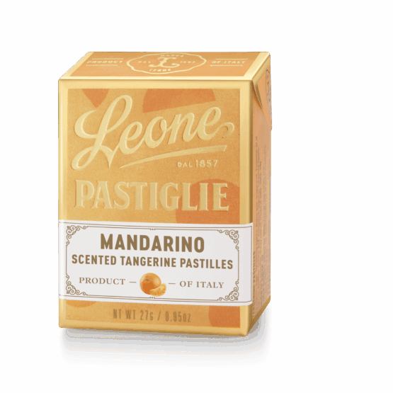 A tin of Pastiglie Leone Mandarino Pastilles